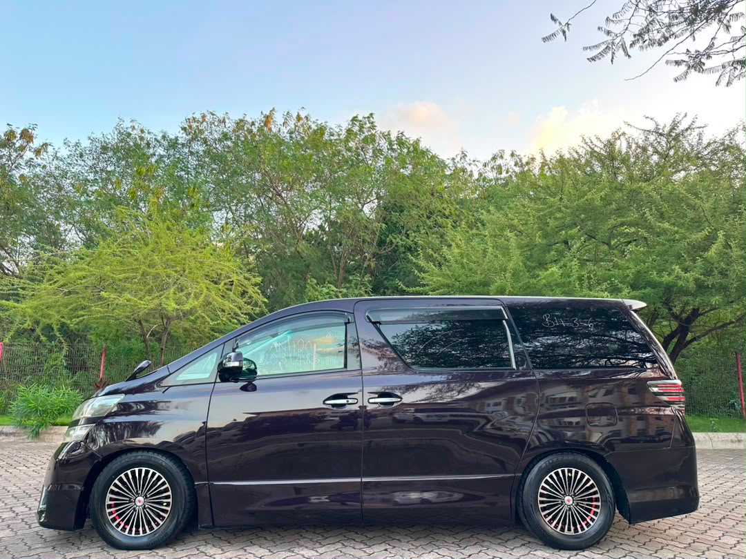 TOYOTA VELLFIRE thumbnail 9